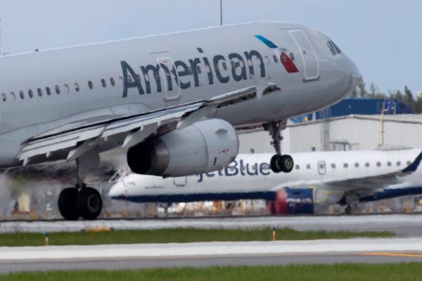 Which Is Best to Choose? Jetblue Vs. American Airlines